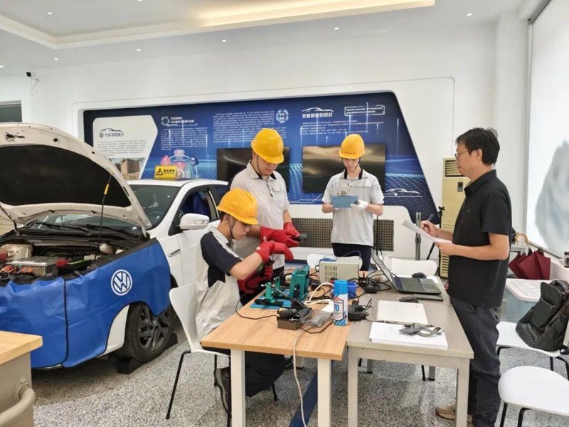 家具定制：打造专属的生活空间